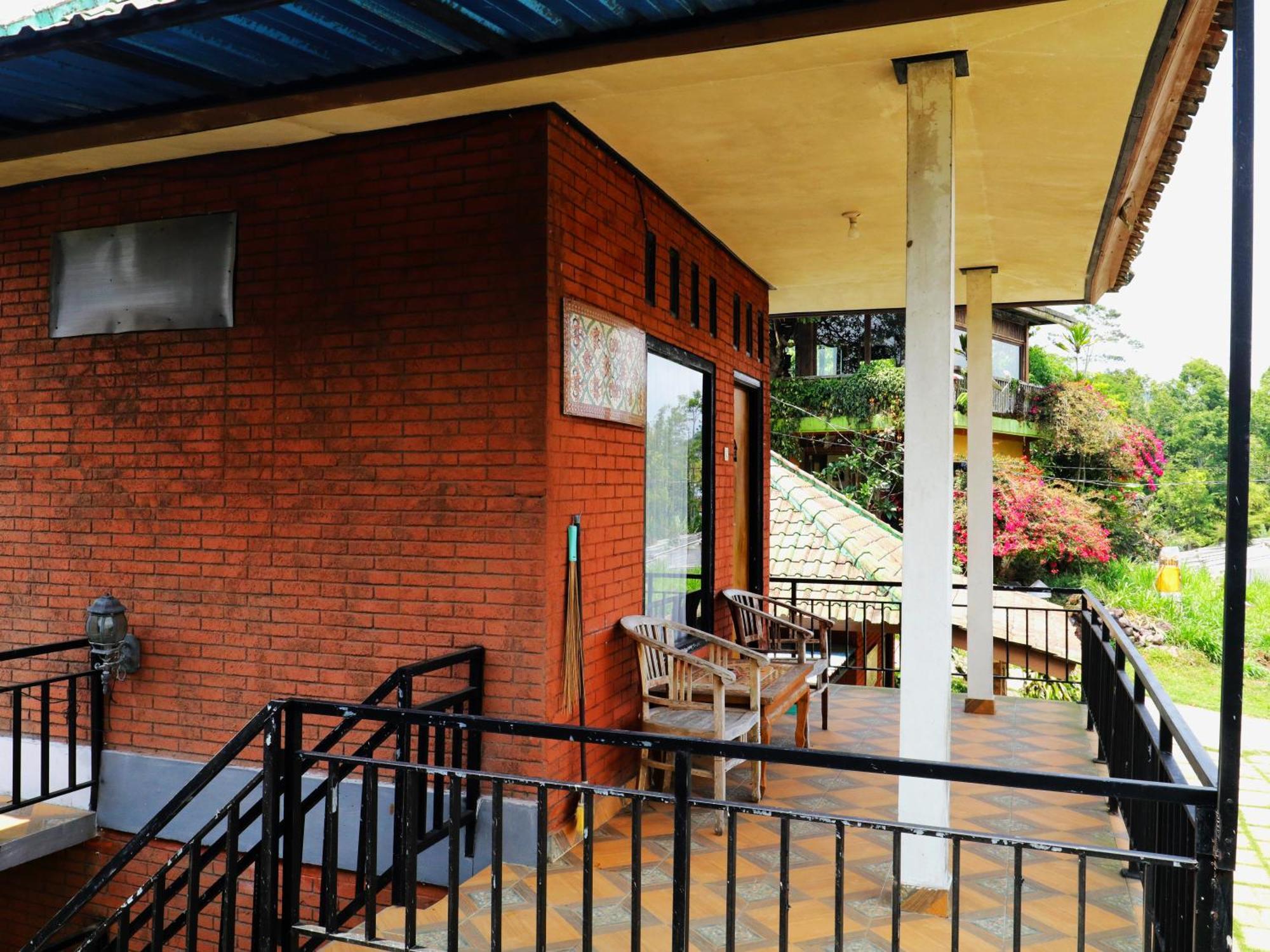 Homestay Dajan Buyan
